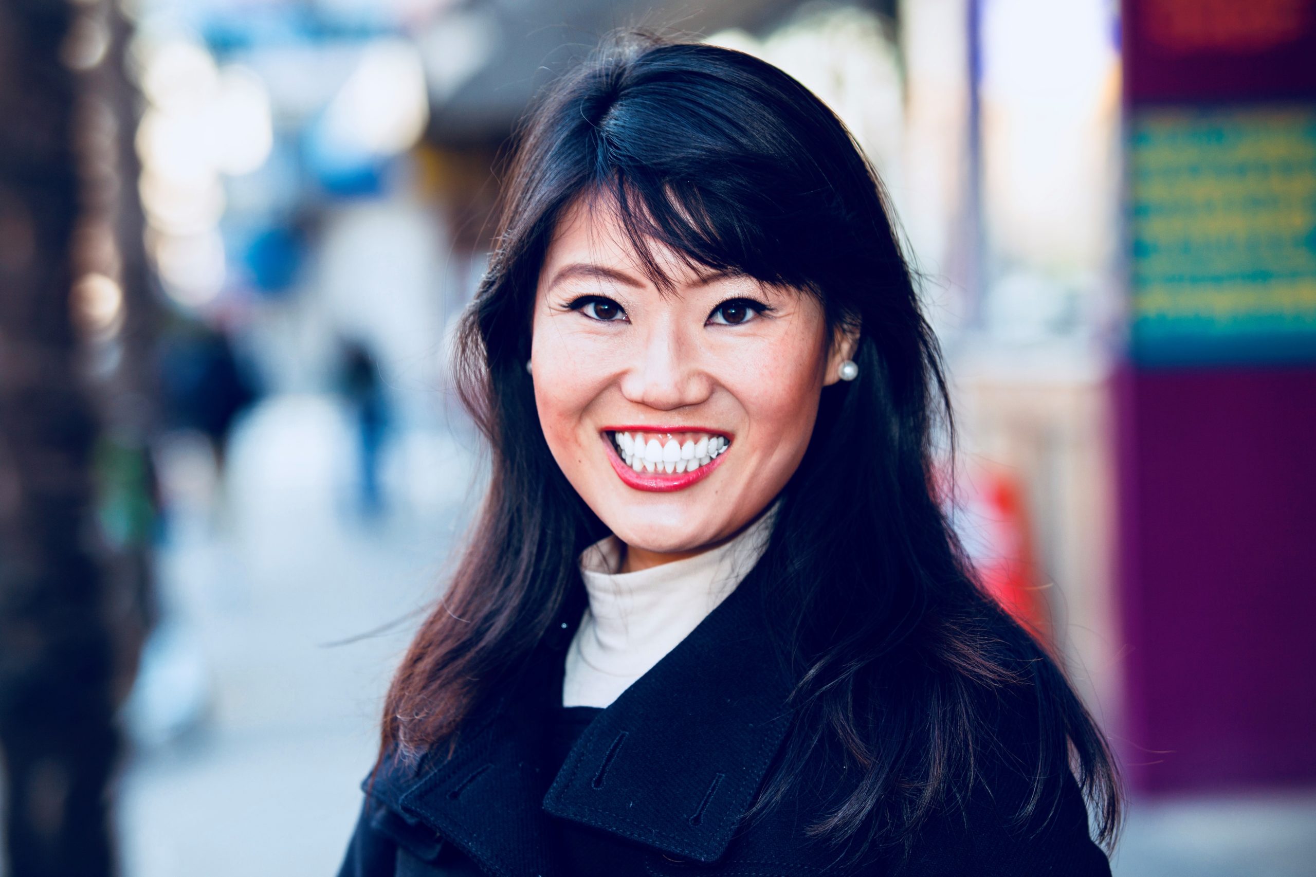 Gigi Ulala: Giving Back To The Community - g4e4rqv